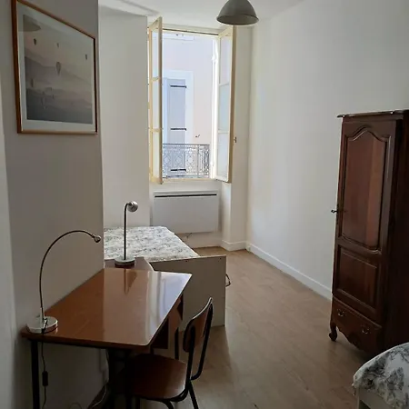 Chez Anne-laure 2 Apartment *